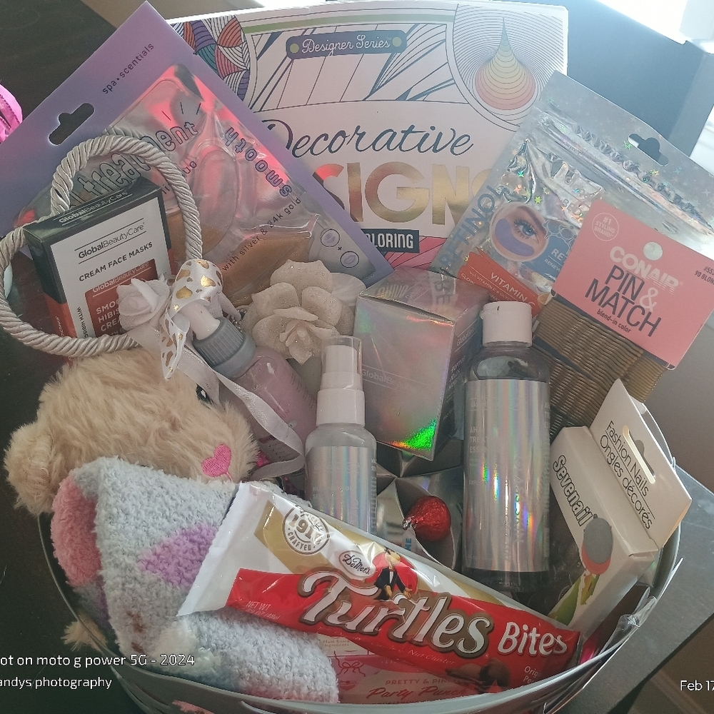 Women's pamper me spa basket anniversary birthday just because I love you - Picture 3 of 6